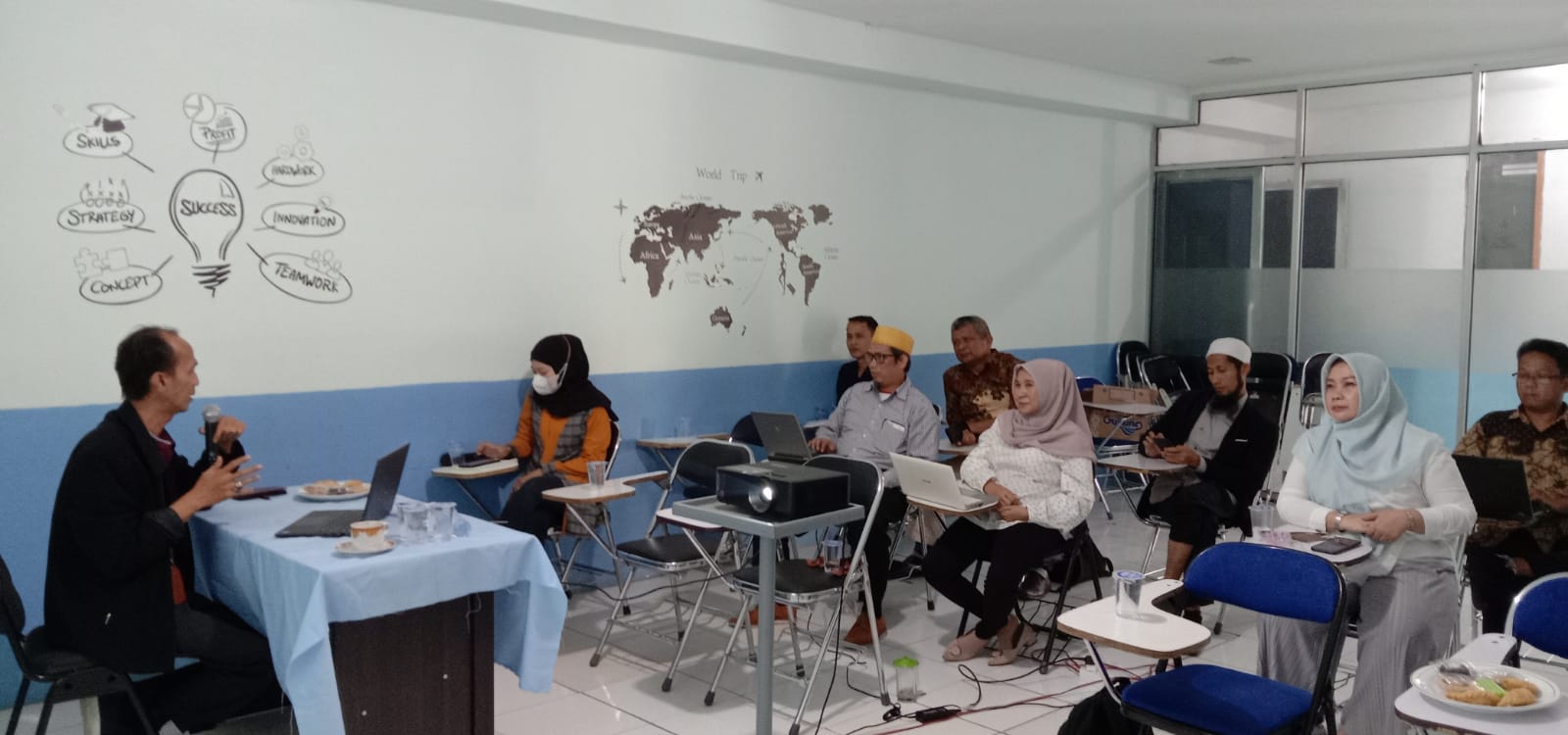 Penyelenggaraan Sosialisasi dan Tips Menyusun Road Map Penelitian