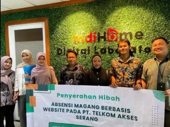 Karya Mahasiswa Vokasi Politeknik PGRI Banten Berdampak: Sistem Absensi Berbasis Radius dan Verifikasi Wajah Dihibahkan ke PT Telkom Akses Serang