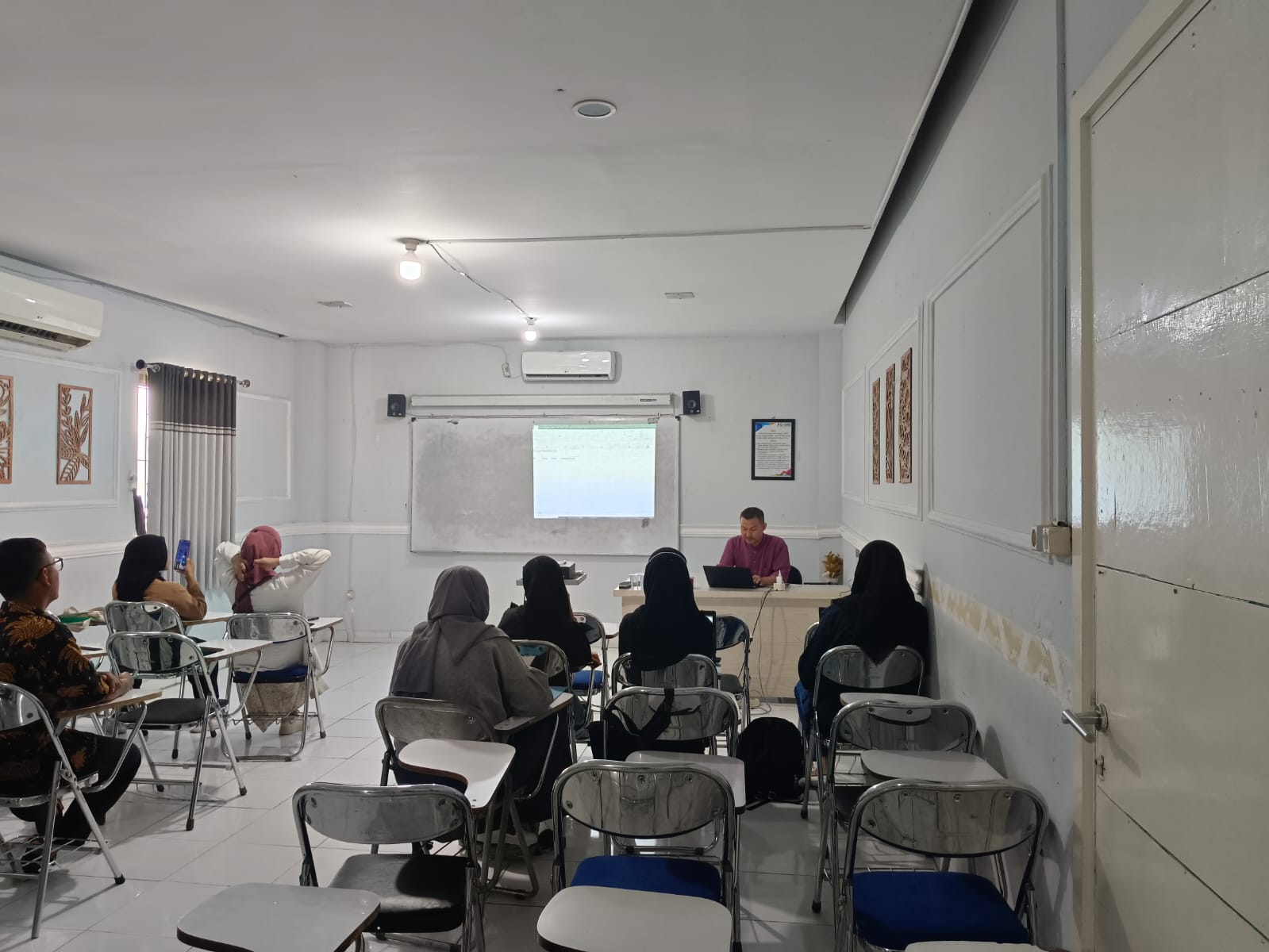 Training Soft Skill untuk Mahasiswa Tingkat 3